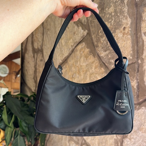 Prada Tessuto Nylon Re-Edition 2000 Mini Black - Picture 5 of 12